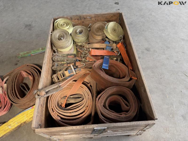 Strap tensioner and lifted rope 8