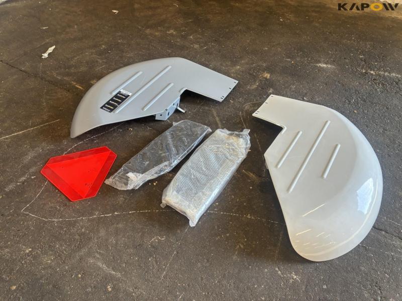 Rear fender/ Running board 1