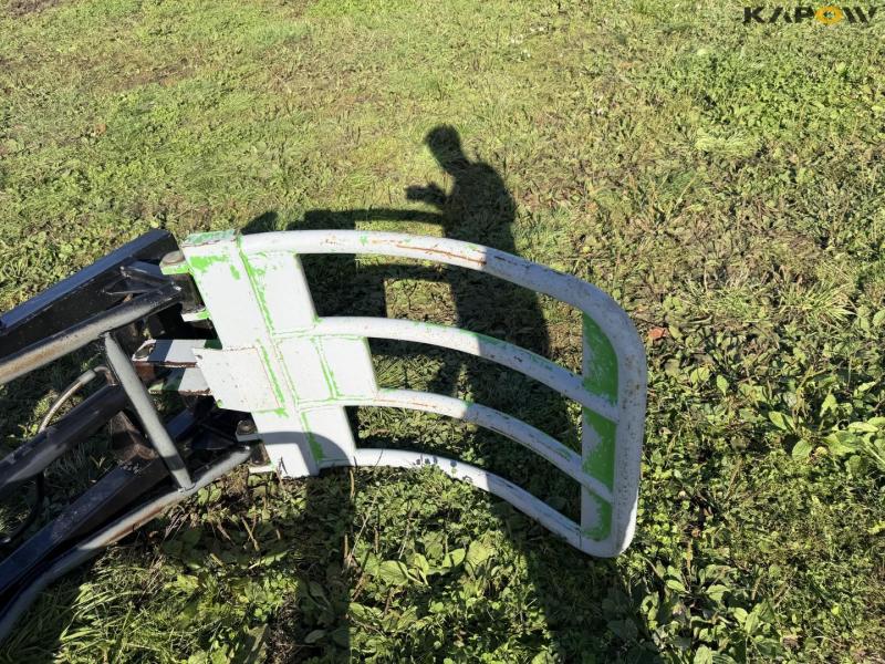 Bale clamp with Euro hitch 16
