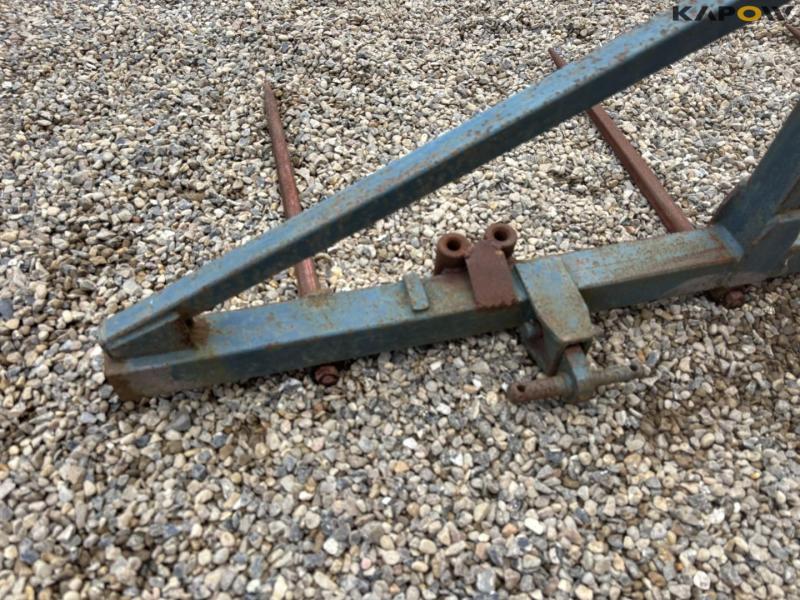 Bale fork with 3 point suspension 13