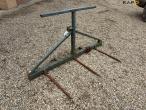 Bale fork with 3 point suspension 3