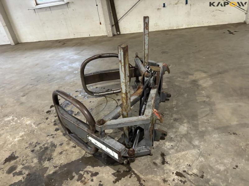 Bale clamp with Euro hitch 8