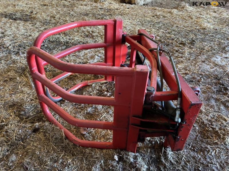 Bale clamp with Euro hitch 1