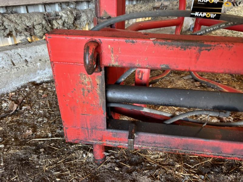 Bale clamp with Euro hitch 7