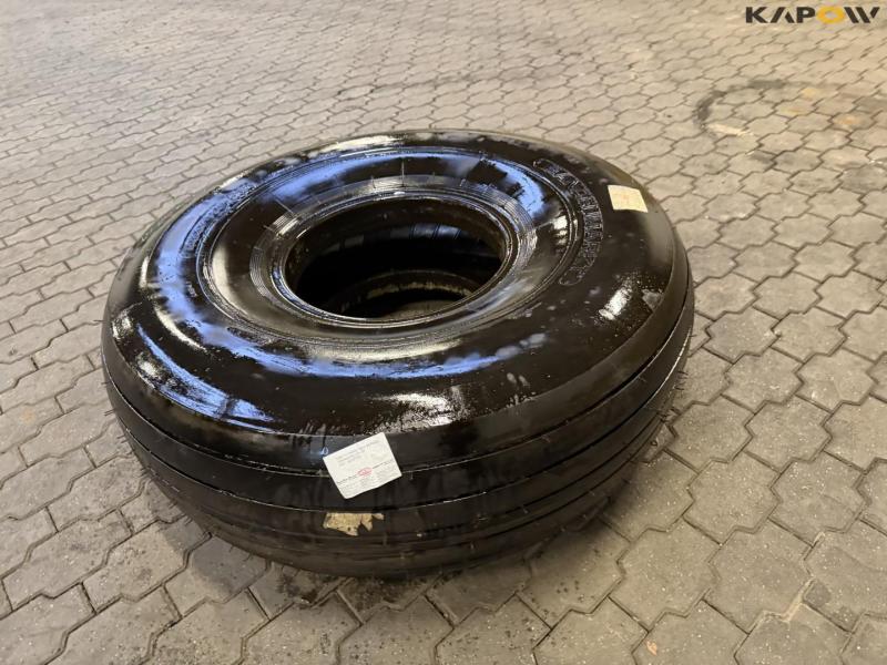 Bandenmarkt 20.00-20 tires 7
