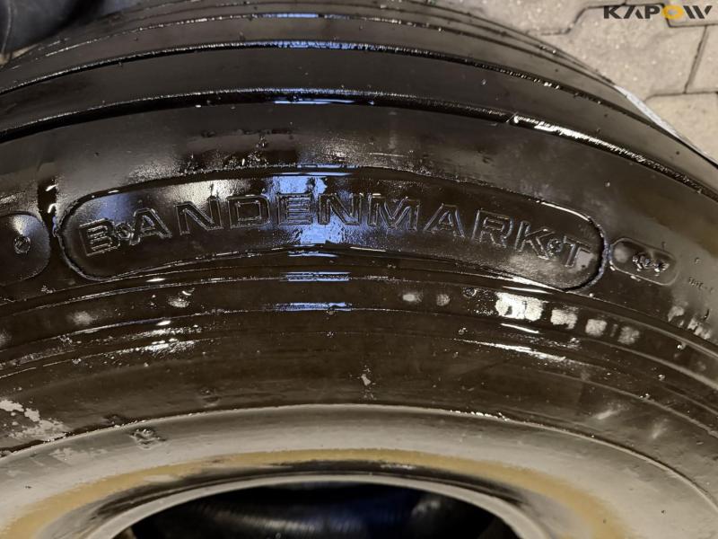 Bandenmarkt 52x20.5-20 tires 12