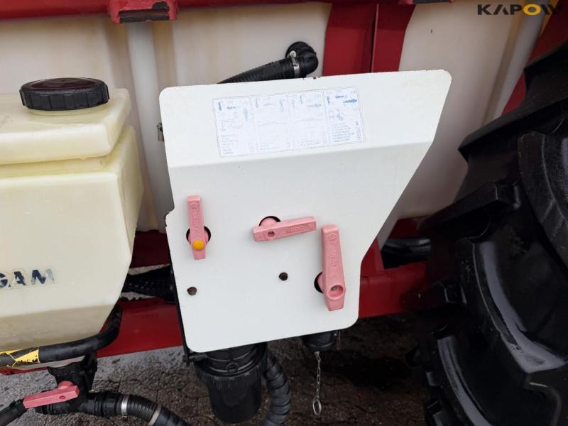 Bargam 4200 compact trailer sprayer 13