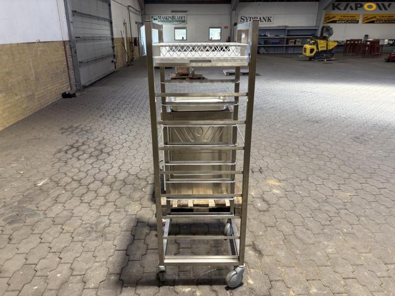 Basic industrial dishwasher with stand 31