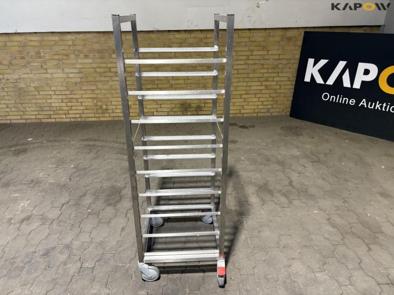 Basic industrial dishwasher with stand 43