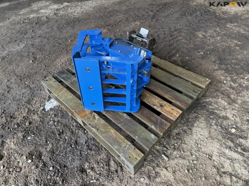 Baugbjerg sorter grab with S40 hitch 1