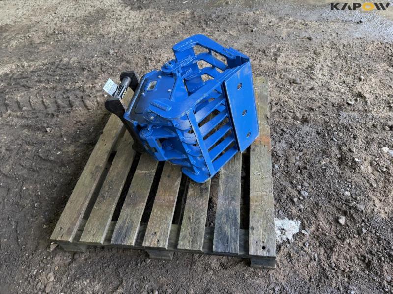 Baugbjerg sorter grab with S40 hitch 4