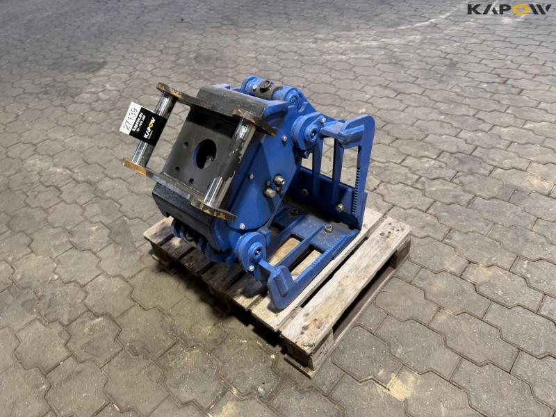 Baugbjerg sorter grab with S40 hitch 5
