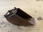 Beco bucket with Hydrema hitch 4
