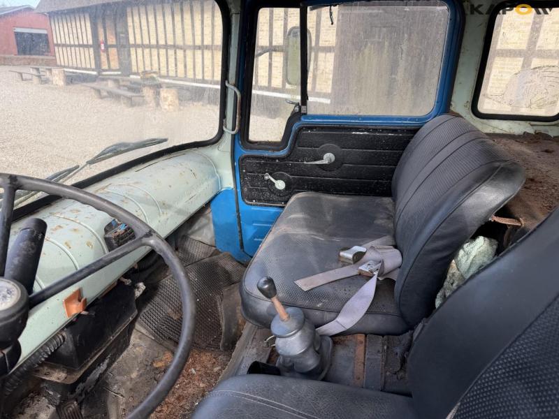 Bedford vintage truck 17