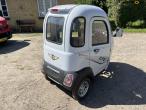 Bekadi cabin scooter with pedals 5