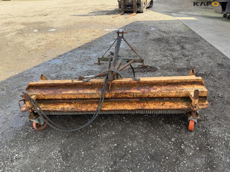 Bema broom with 3-point hitch 6