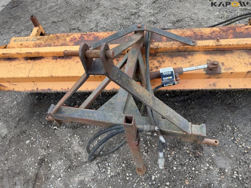 Bema broom with 3-point hitch 14