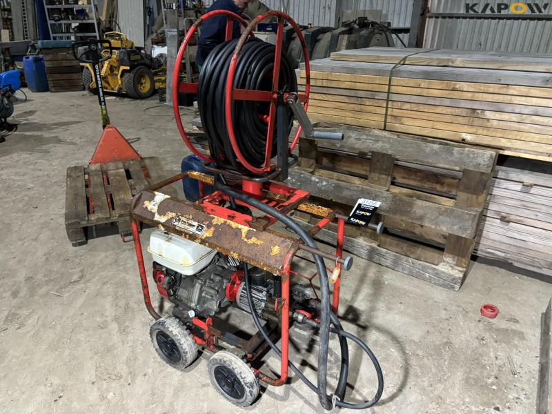 Gasoline high-pressure cleaner 1