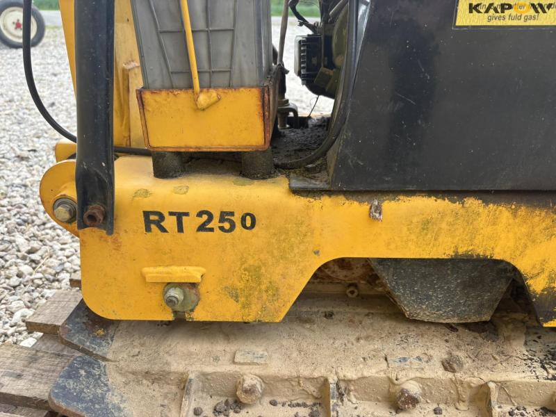 Bernards RT250 plate vibrator diesel 16