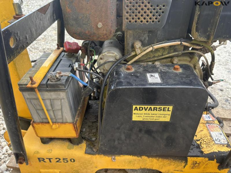 Bernards RT250 plate vibrator diesel 18