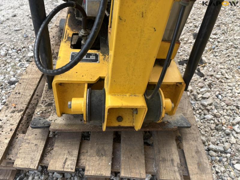 Bernards RT250 plate vibrator diesel 21