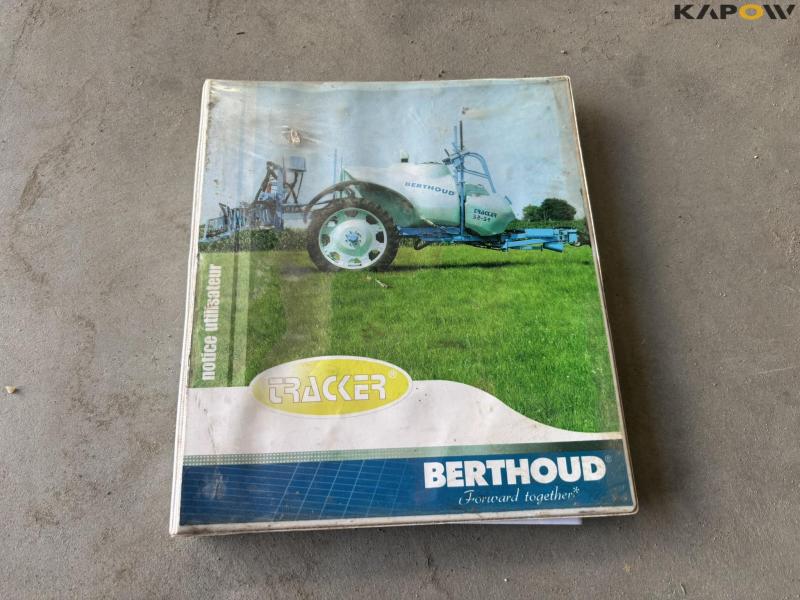 Berthoud Tracker 32-34 D.P.Tronic trailer sprayer 24 m 69