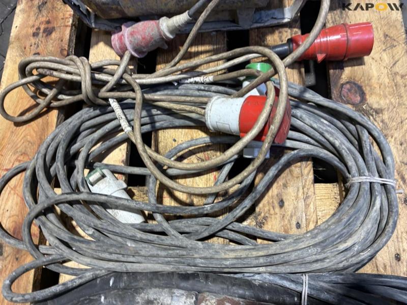 Concrete vibrator with motor 14