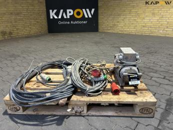 Concrete vibrator with motor