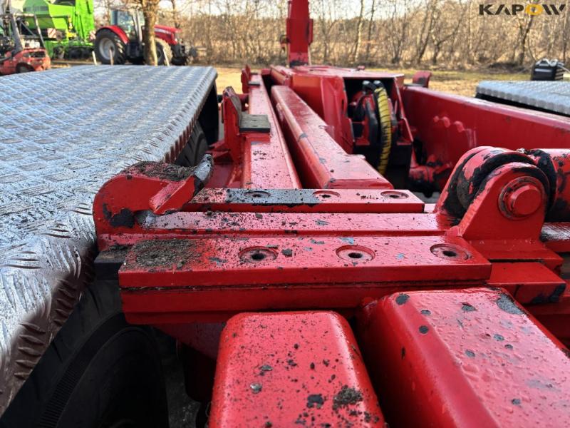 Bigab 20-24 hooklift truck 36