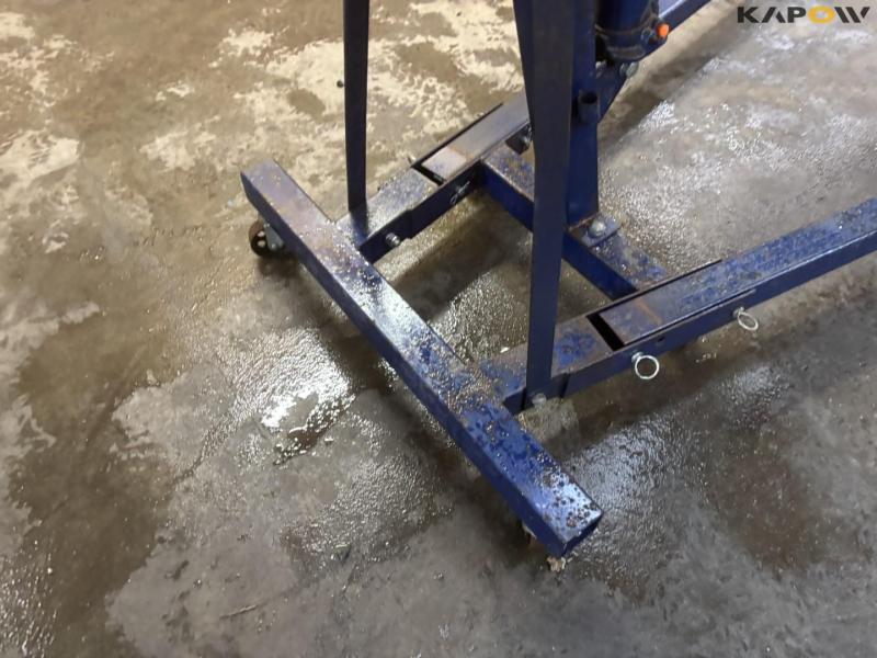 Biltema workshop crane 18