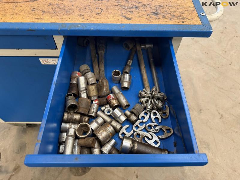 Blika workshop trolley with contents 9