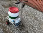 Bob-Spray 70 mini tank sprayer 1