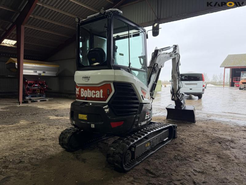 Bobcat E27 mini excavator 5