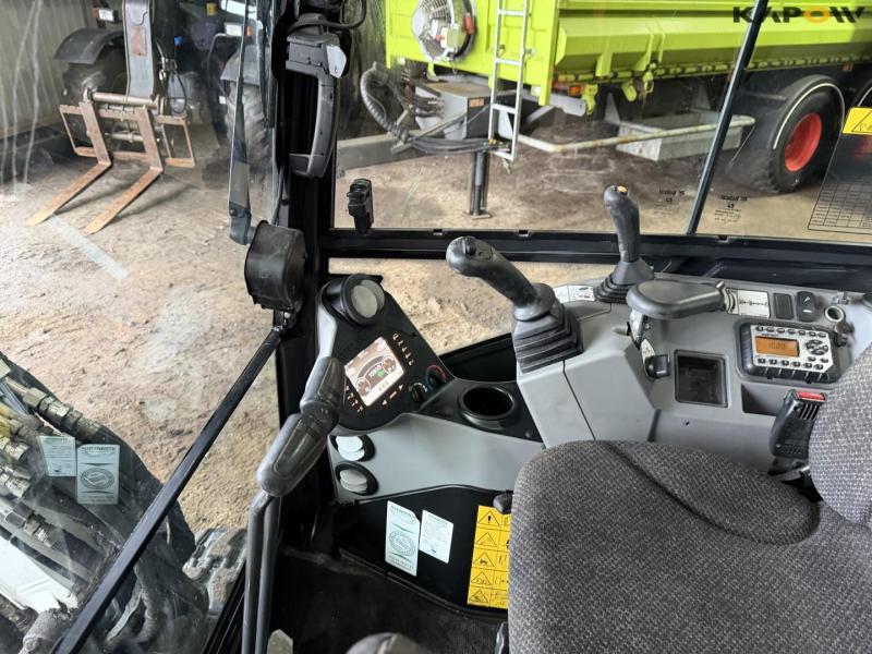 Bobcat E27 mini excavator 28