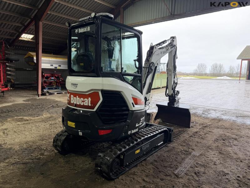 Bobcat E27 mini excavator 5
