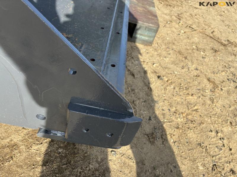 Bobcat earthmoving bucket 225cm 16