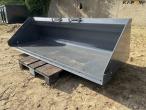 Bobcat earthmoving bucket 225cm 1