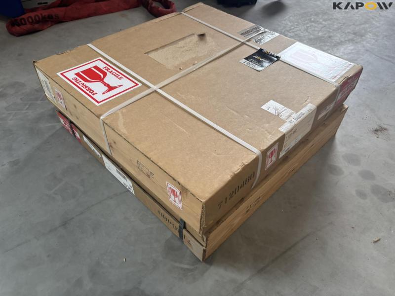 Bobcat Bottom door window kit 2 pcs. - New 2