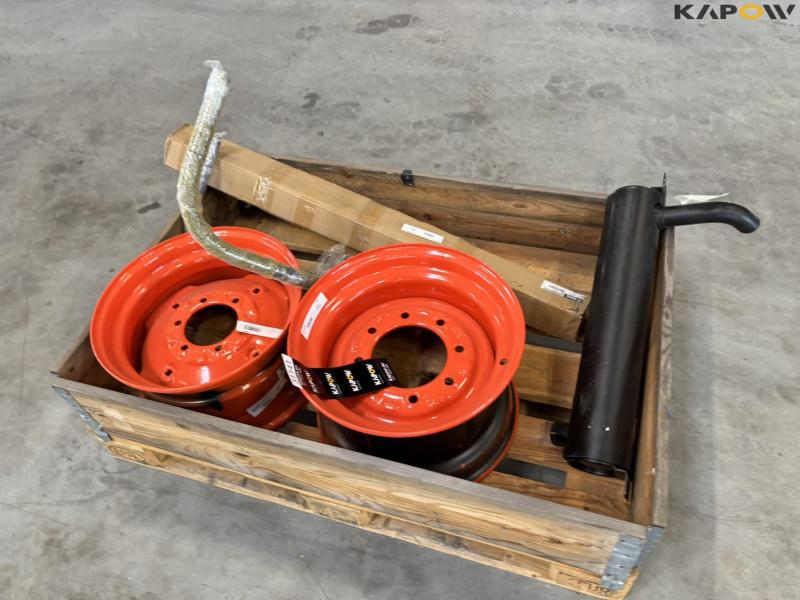 Bobcat spare parts various 2