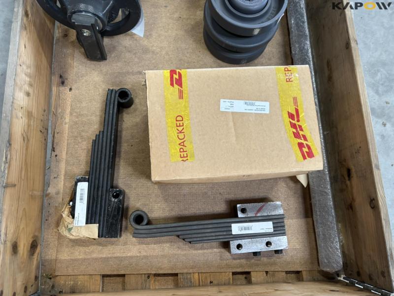 Bobcat spare parts for mini excavators 9