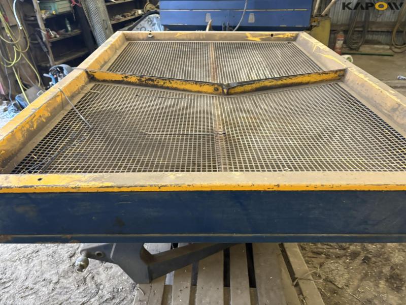 Bøgballe BL 1000 fertilizer spreader 28