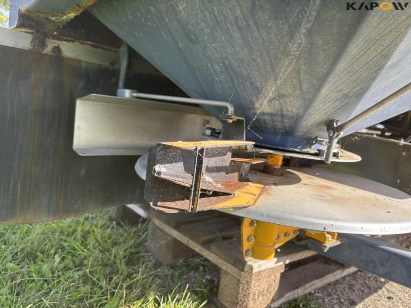 Bøgballe EXV Trend 2200 Fertilizer spreads 24 meters 35