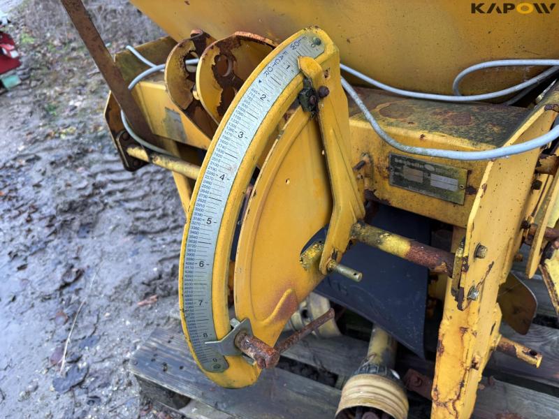 Bøgballe S3 salt spreader 12