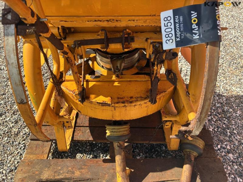 Bøgballe salt spreader 6