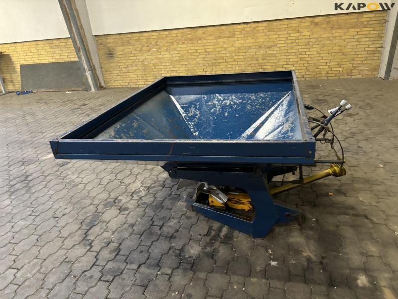 Bogballe fertilizer spreader 8