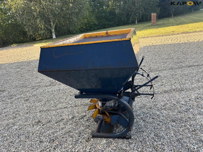 Bogballe salt spreader 4