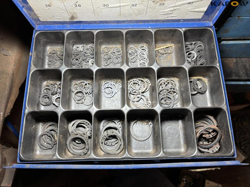 Bolts and assortment boxes with contents 27