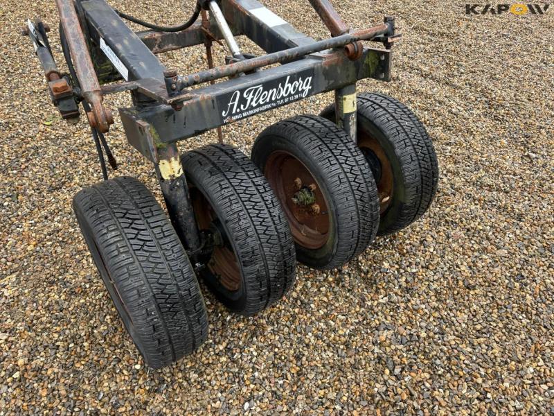 Bonnel junior soil compactor 11