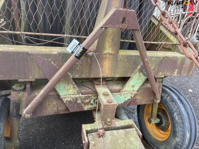 Bording irrigation machine 16