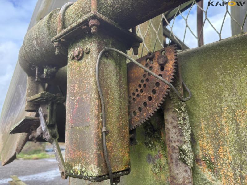 Bording irrigation machine 33